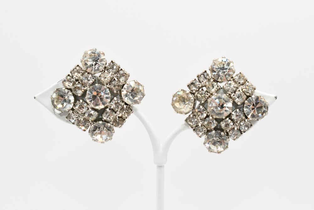 Weiss Vintage Clear Rhinestone Clip Earrings Rhodium Plated Signed